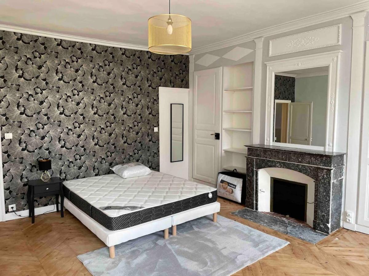 Logement Centre Ville 1 A 4 Chambres Alençon Exterior foto